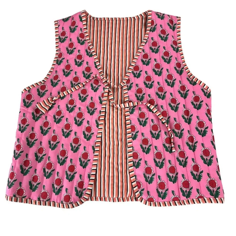 Womens Vest Size Medium Pink Floral Retro Quilt Look Unique Fun Flowers Casual - Picture 4 of 8